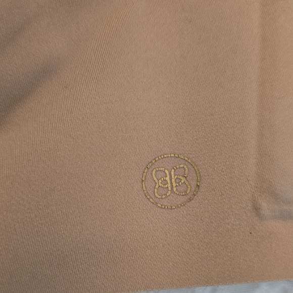 Honeylove Seamless Tan SoftForm Bra - Picture 2 of 5